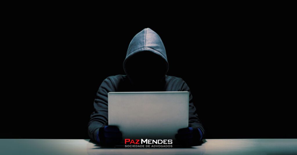 O que é crime cibernético?
